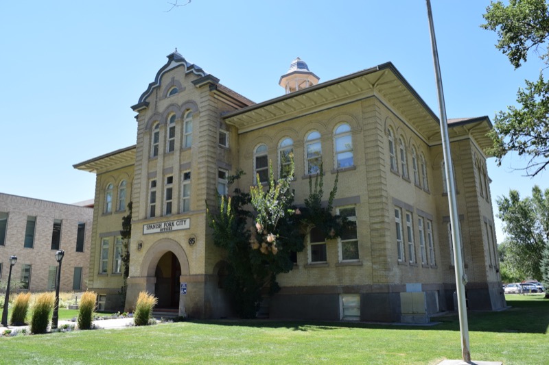 The Spanish Fork City Offices building seen from Main Street.